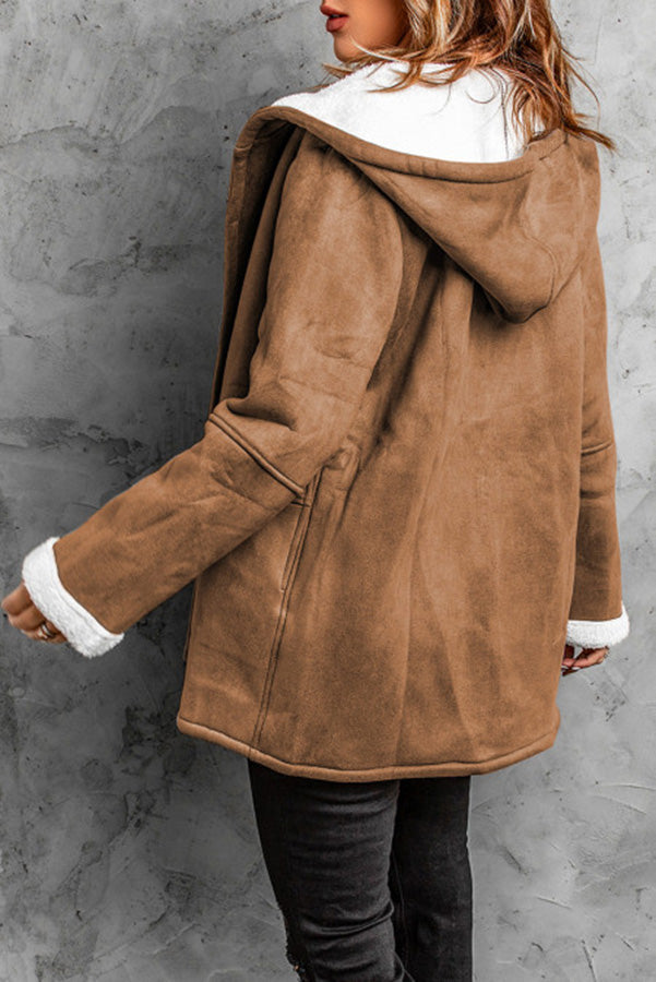 Asta | Abrigo de invierno moderno y cómodo