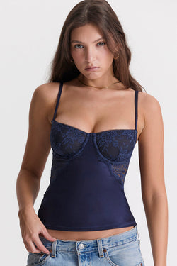 Top azul marino con encaje